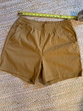 Duluth Trading Co Alaskan Hardgear Access Point Pull On Shorts - Mustard